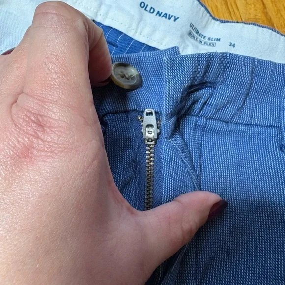 Old Navy Men's Blue Shorts - Picture 8 of 10